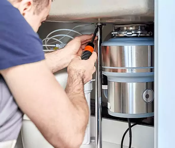 Expert Plumber for Garbage Disposal Replacement in Dinuba, CA